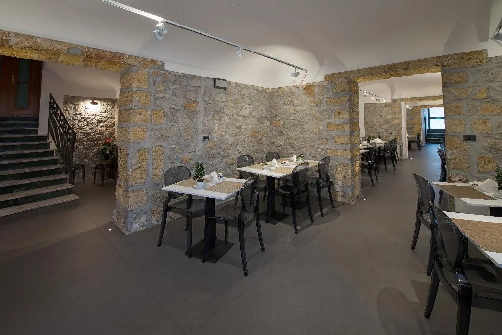 Restaurant, Tonic, Palermo