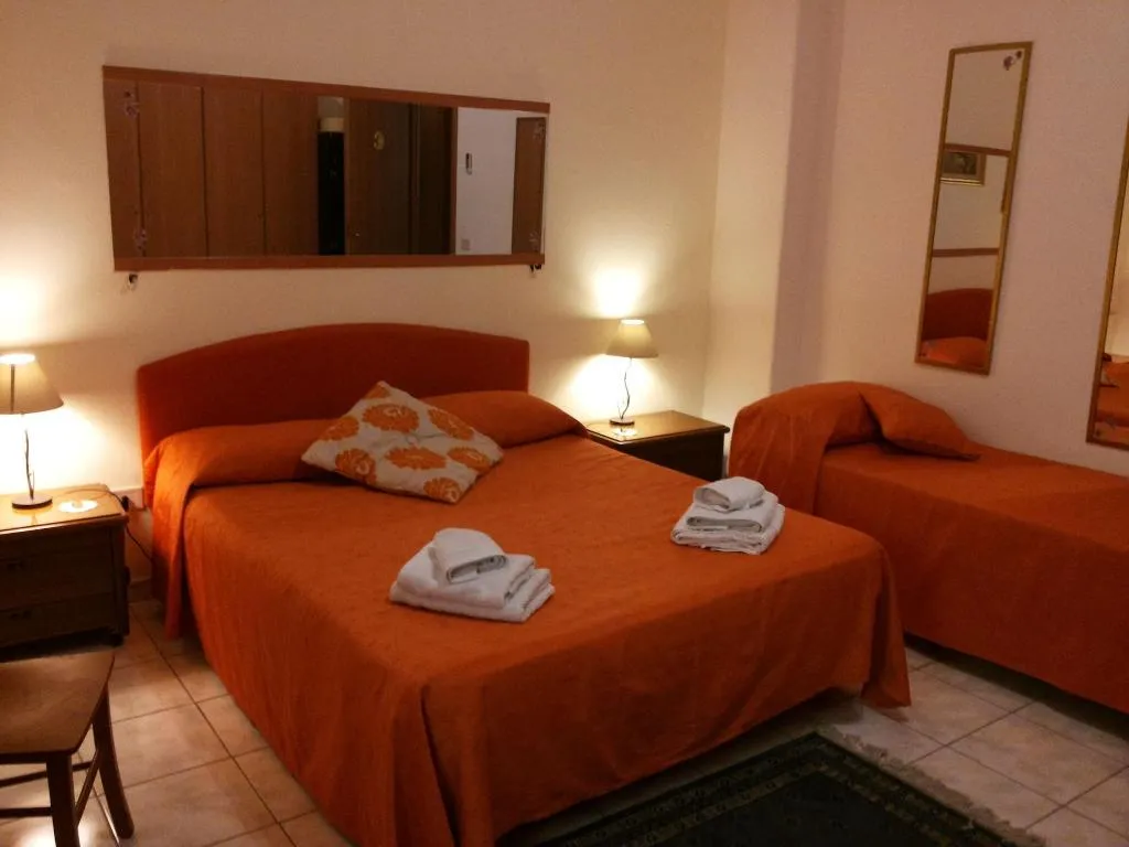 Room, B&B Casa Valeria, Catania