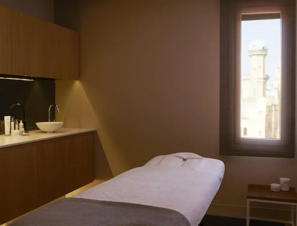 Sports and Entertainment, Le Meridien Barcelona, Barcelona