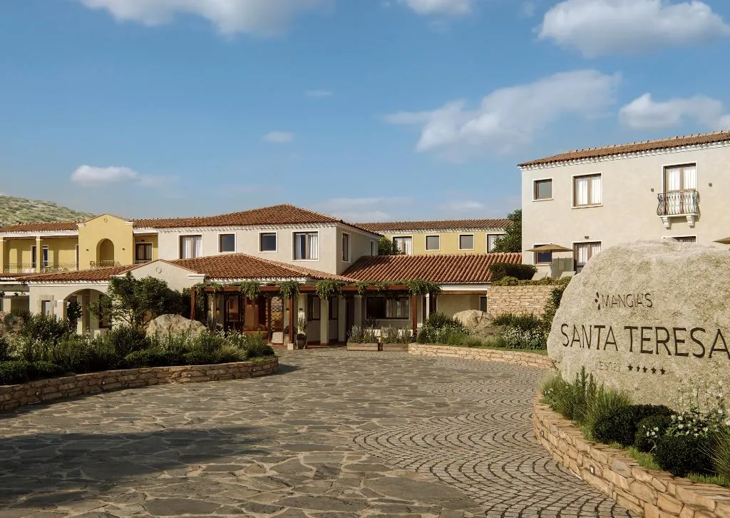 Lobby, Mangia's Santa Teresa Sardinia, Curio Collection, Olbia