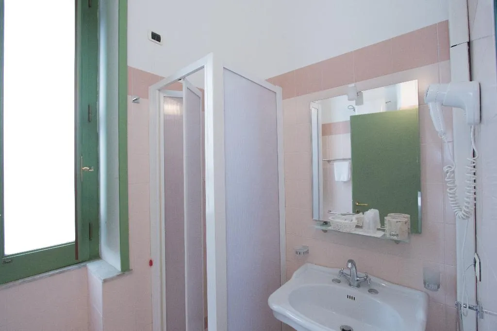 QUADRUPLE STANDARD Room, Hotel Posta, Catania