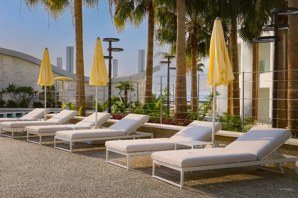 Pool, Radisson Beach Resort Larnaca, Cyprus