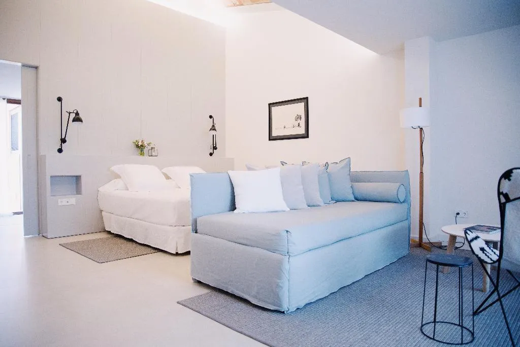 SUITE DELUXE ONE BED Room, Mas Falgarona Hotel Boutique & Spa, Costa Brava