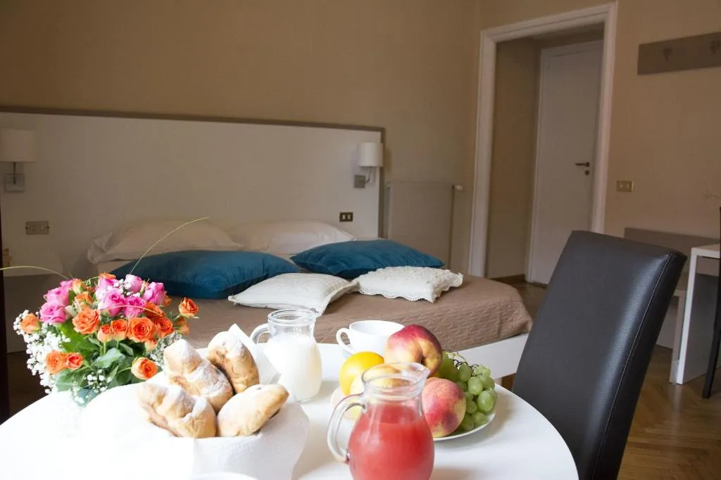 Room, B&B Il Ventre di Napoli, Naples
