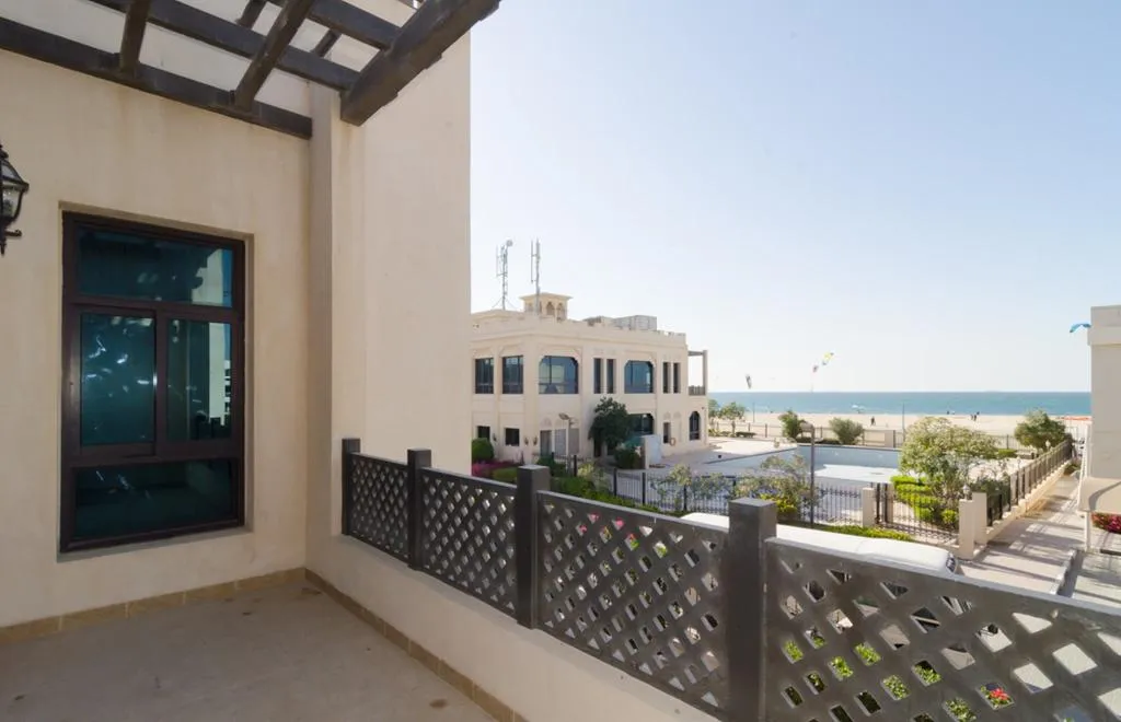 Terrace, Roda Beach Resort, Dubai