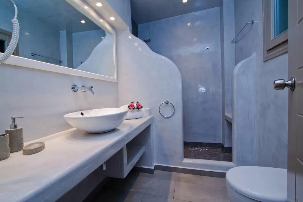 Room, Nemesis, Santorini