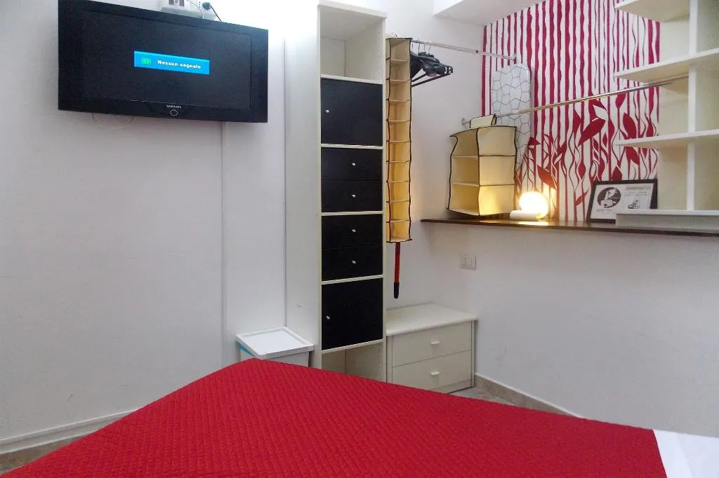 Room, Hostel Colours, Milan