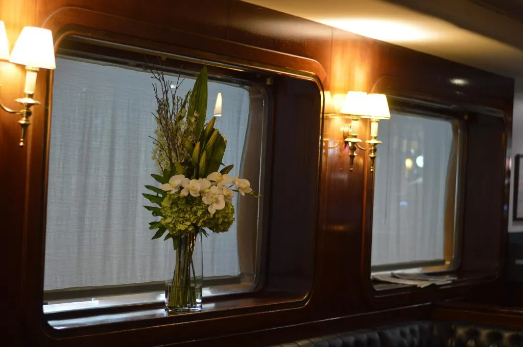 Bar, Hotel Chamartin the One, Madrid