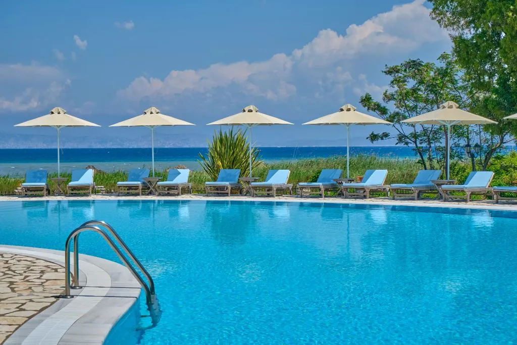 Pool, Chrismos Luxury Suites & Studios, Corfu