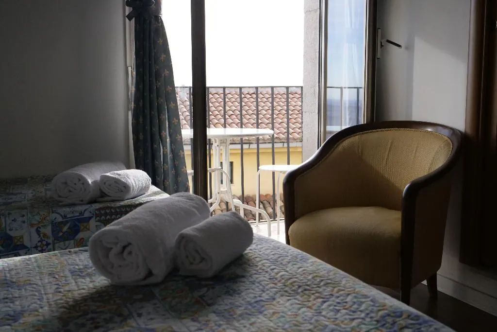 QUADRUPLE SEA VIEW Room, Hotel Elios, Taormina