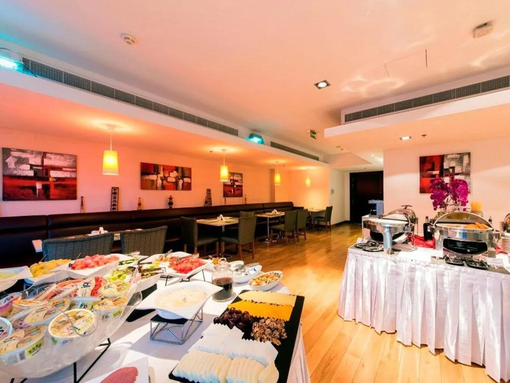 Restaurant, Nojoum Hotel Apartment, Dubai