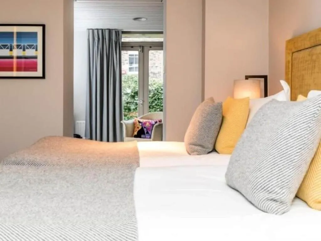 Room, Number 31, Dublin