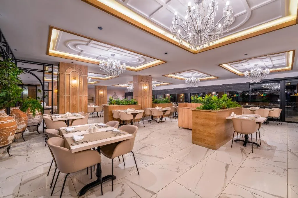 Restaurant, Royal Garden Beach Hotel, Antalya