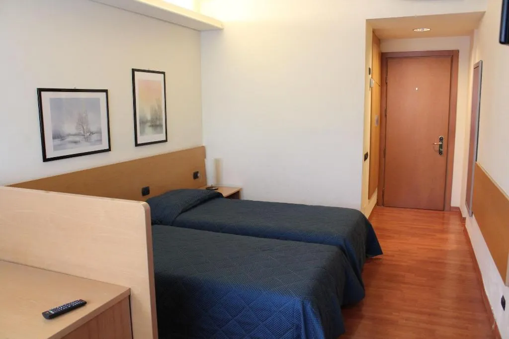 Room, Hotel Selide, Milan