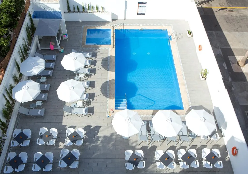 Pool, 07 Colombo, Majorca