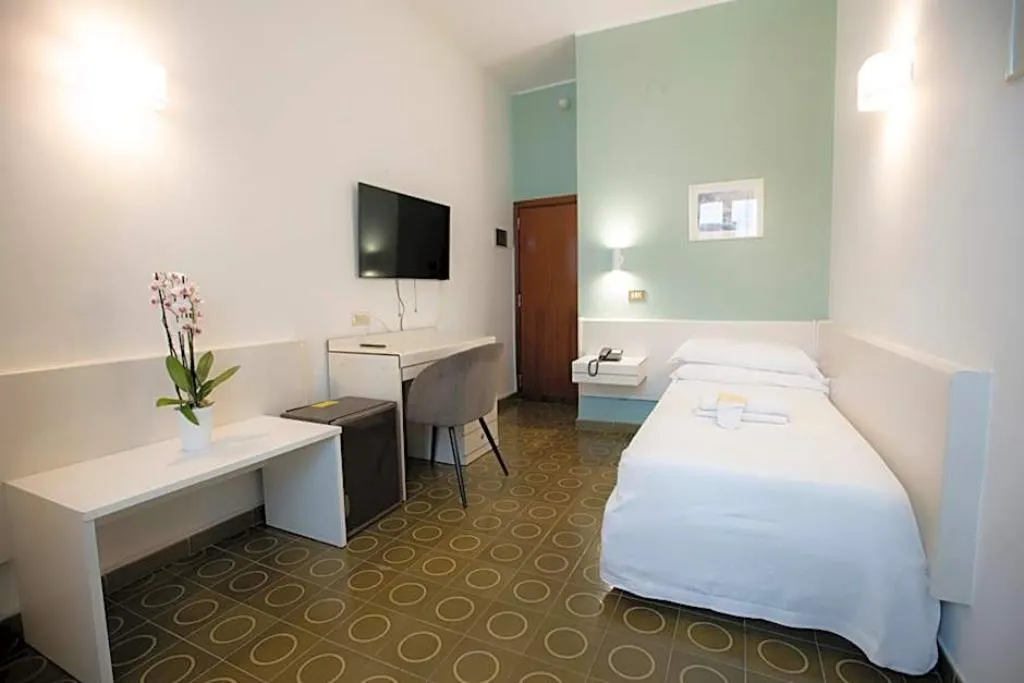 SINGLE STANDARD Room, Hotel Posta, Palermo