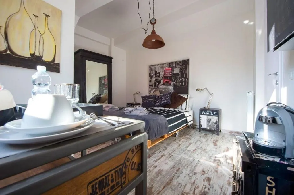 Room, Letto E Latte, Naples