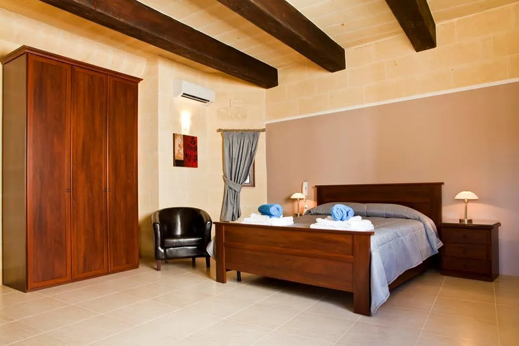 HOUSE STANDARD Room, Abraham's Gozo Farmhouses, Gozo