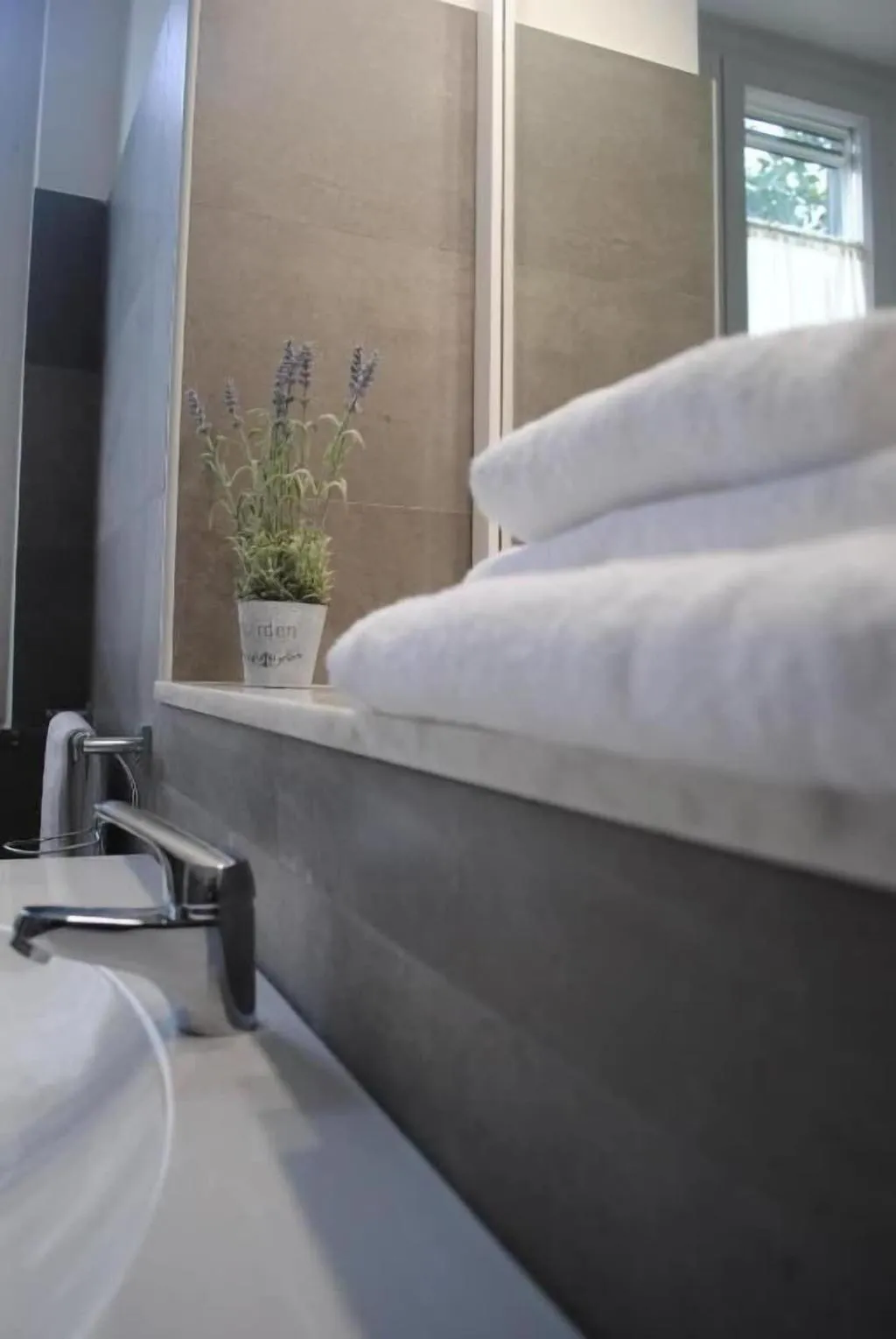 Room, Mimì B&B, Naples