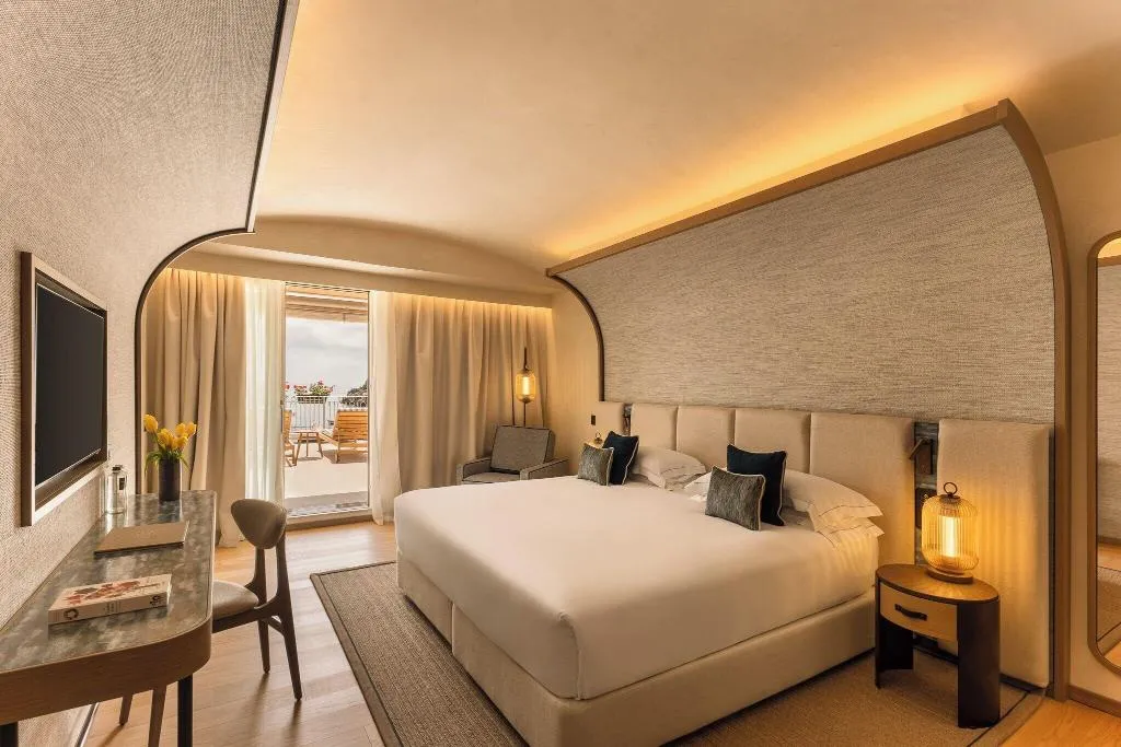 TRIPLE DELUXE QUEEN BED Room, Mazzarò Sea Palace, Taormina