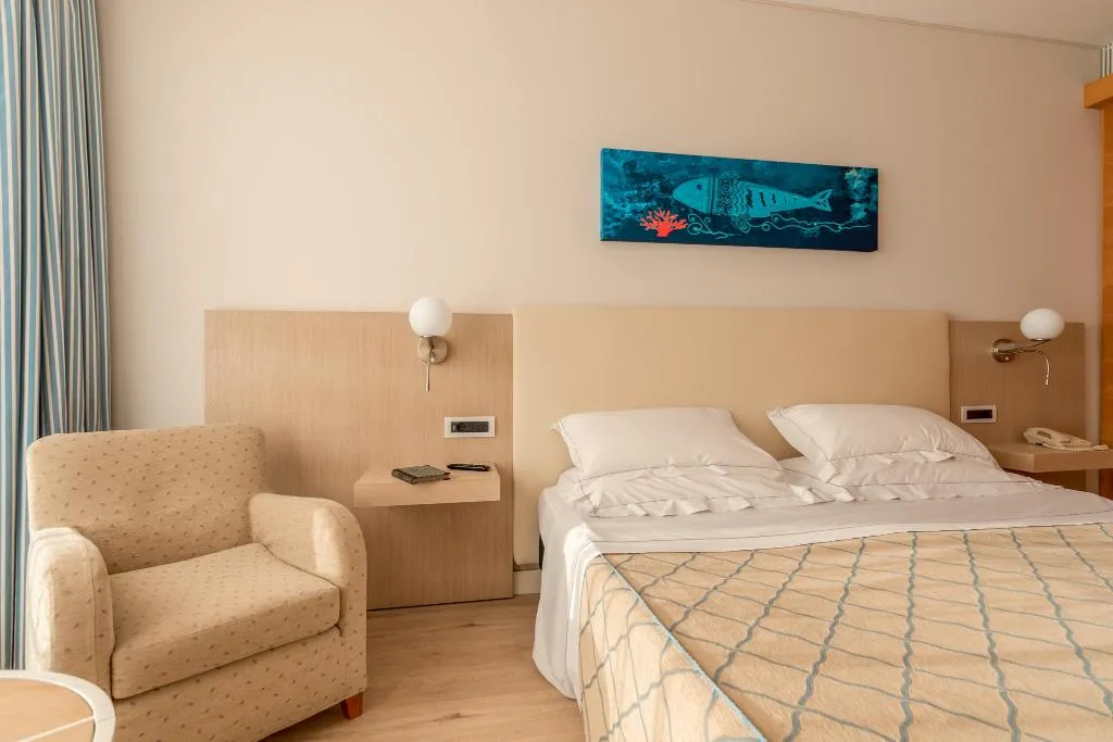 Double or Twin SEA VIEW WITH BALCONY Room, Smy Carlos V Wellness and Spa Alghero, Alghero