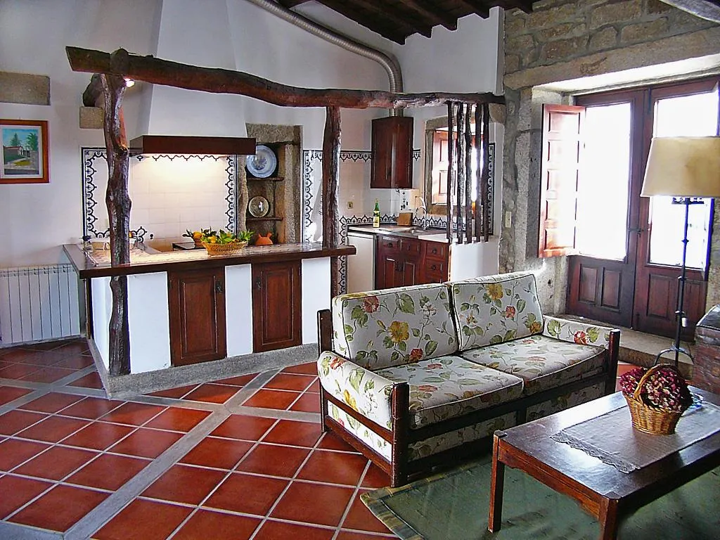 CHALET THREE BEDROOMS Room, Quinta De Paco D Anha, Porto