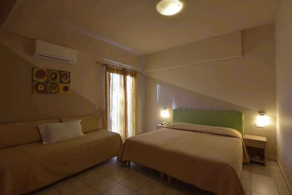 TRIPLE STANDARD Room, Park, Kalamata