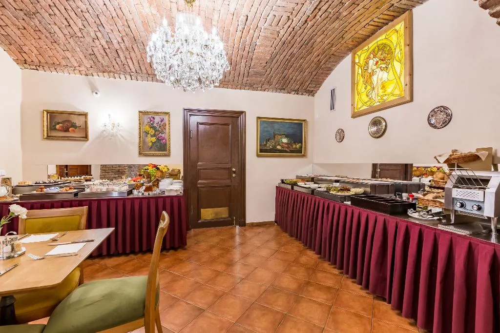 Restaurant, Hotel Caruso Old Town Prague, Prague
