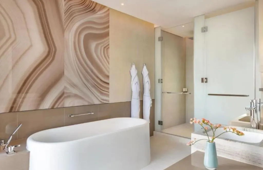 DOUBLE PREMIER Room, Address Beach Resort, Dubai