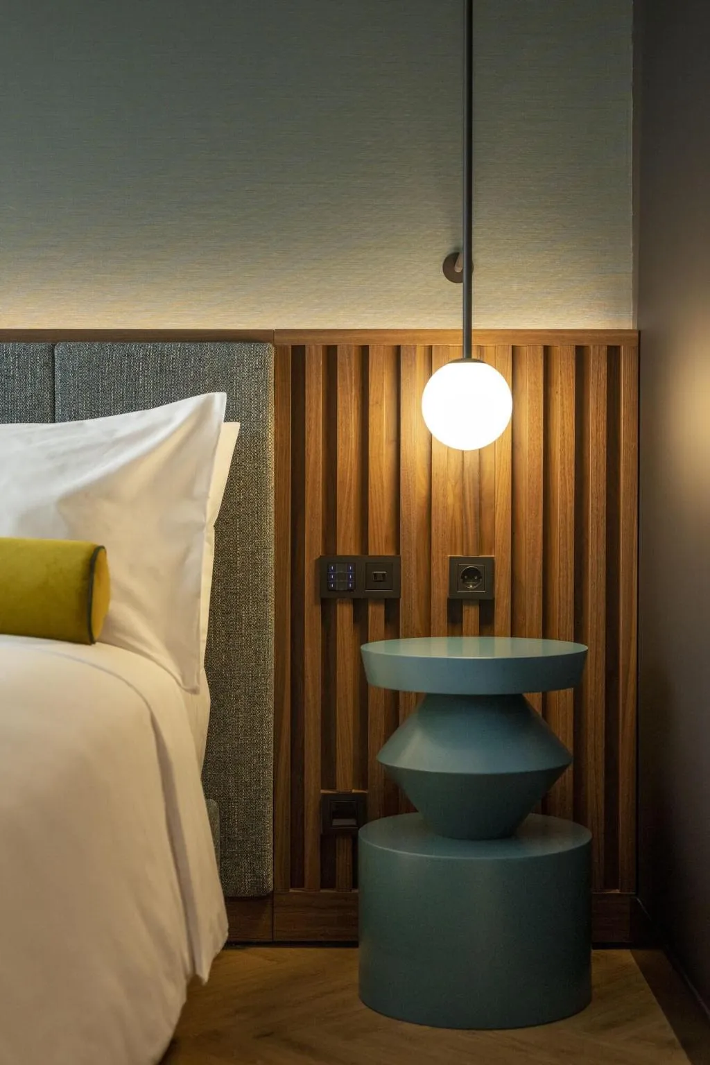 TWIN DELUXE GARDEN VIEW Room, Renaissance Porto Lapa Hotel, Porto