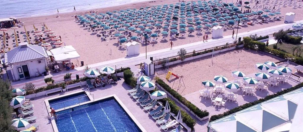 Pool, Hotel Maxiheron, Venice