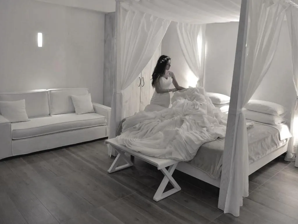 SUITE HONEYMOON Room, Cavo Bianco Boutique Hotel & Spa, Santorini