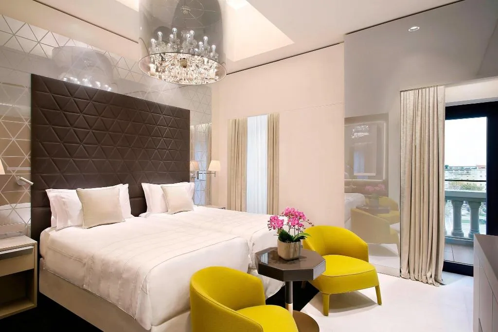 Room, Excelsior Hotel Gallia, a Luxury Collection Hotel, Milan