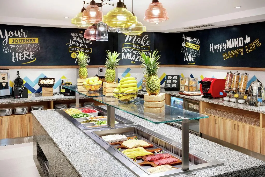Restaurant, Hampton by Hilton Dubai Al Barsha, Dubai