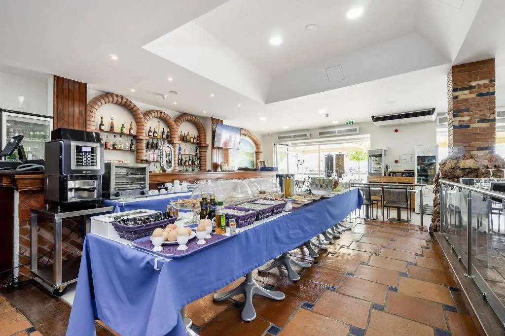 Restaurant, Residencial Marés, Algarve