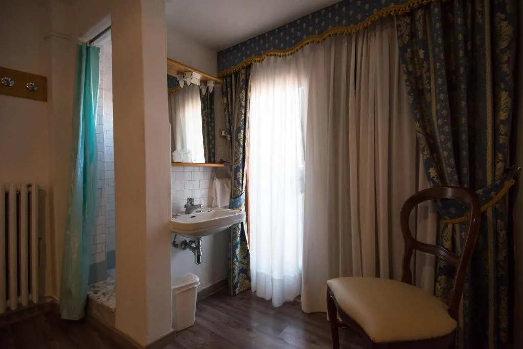 Room, Hotel Casa Peron, Venice
