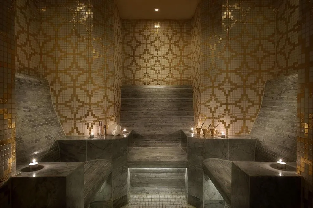 Sports and Entertainment, The Ritz-Carlton, Dubai, Dubai
