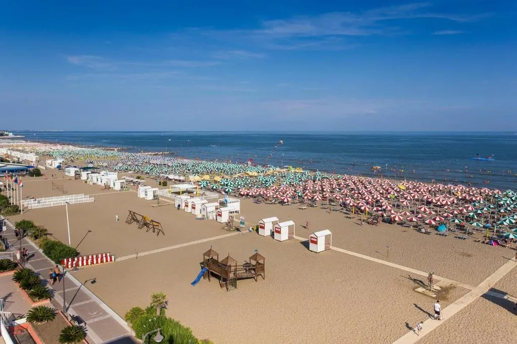 Beach, Touring, Venice