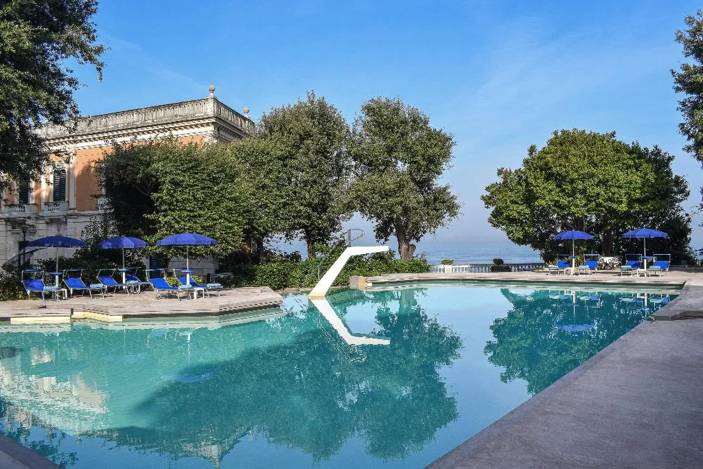 Pool, Parco Dei Principi, Naples