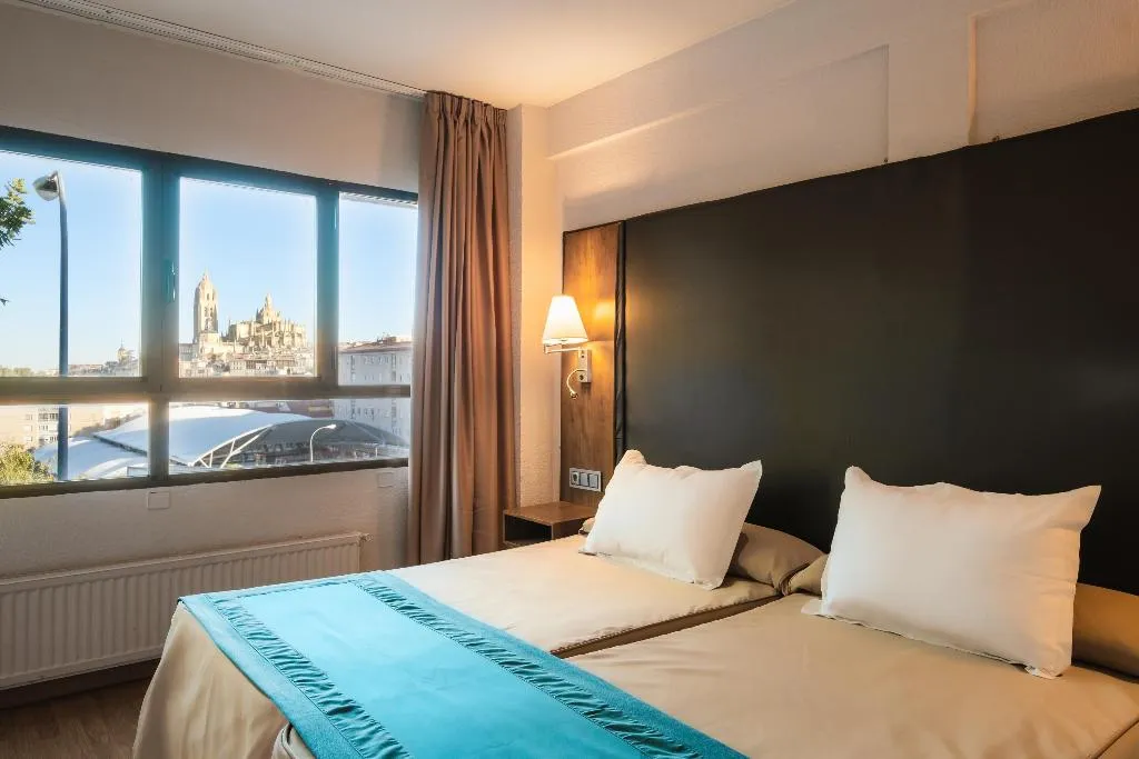 TWIN STANDARD Room, Corregidor, Madrid