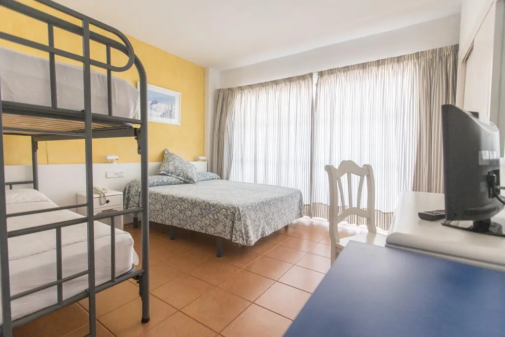 Room, Presidente, Ibiza