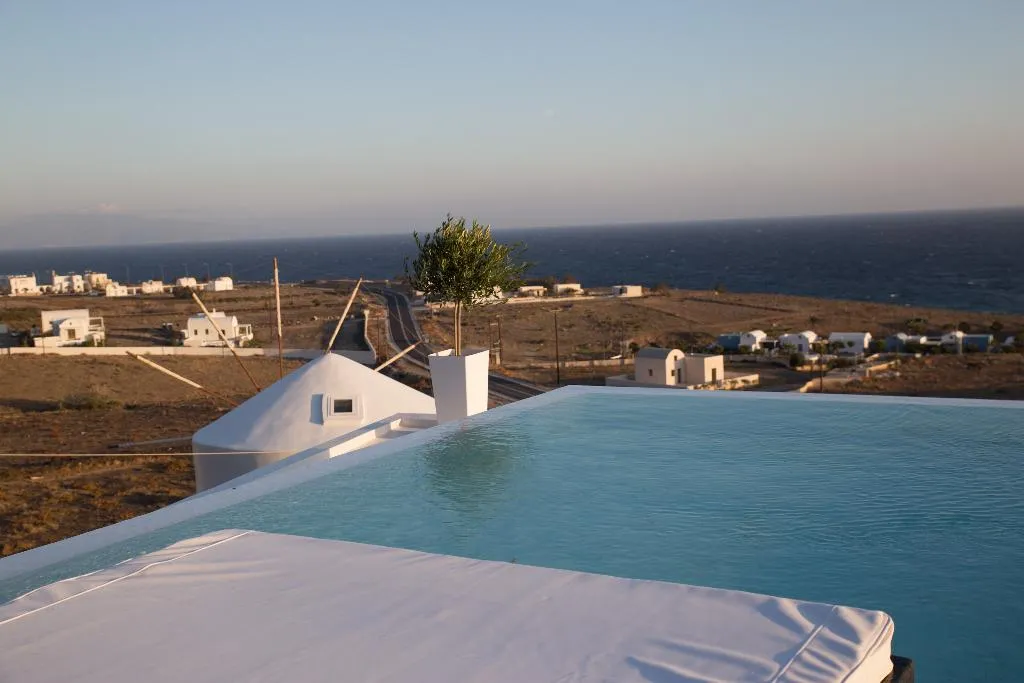 VILLA WITH PRIVATE POOL Room, Horizon Mills Villas & Suites, Santorini