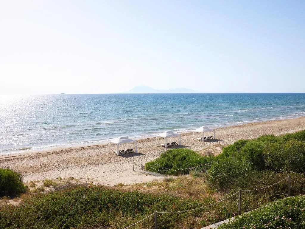 VILLA CAPACITY 8 Room, Mandola Rosa, A Resort to Live, Athens