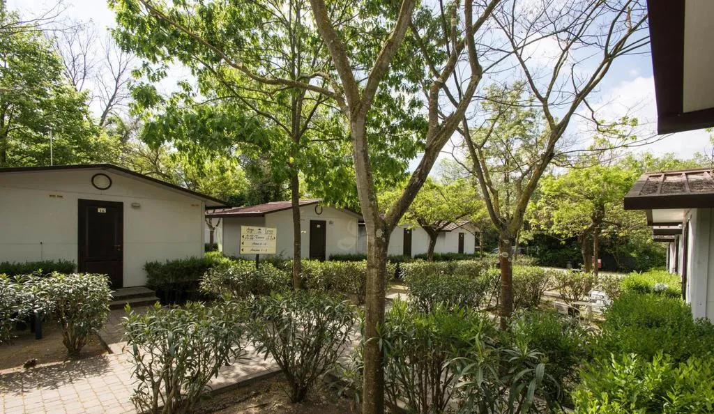 BUNGALOW CAPACITY 2 Room, Happy Village & Camping, Rome
