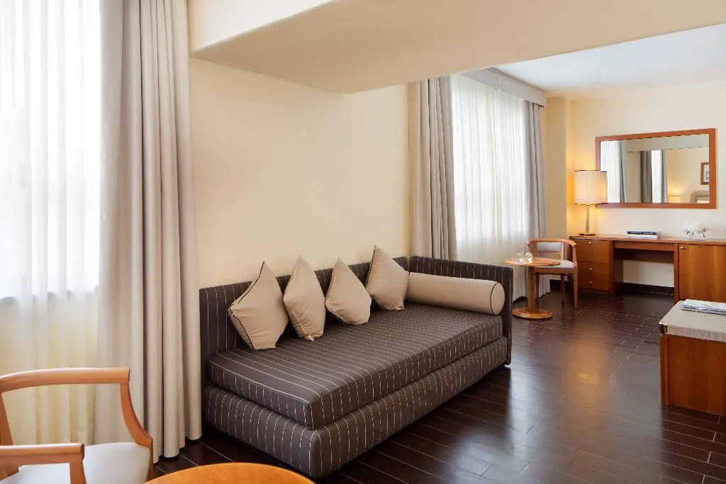 TRIPLE STANDARD Room, Starhotels Business Palace, Milan