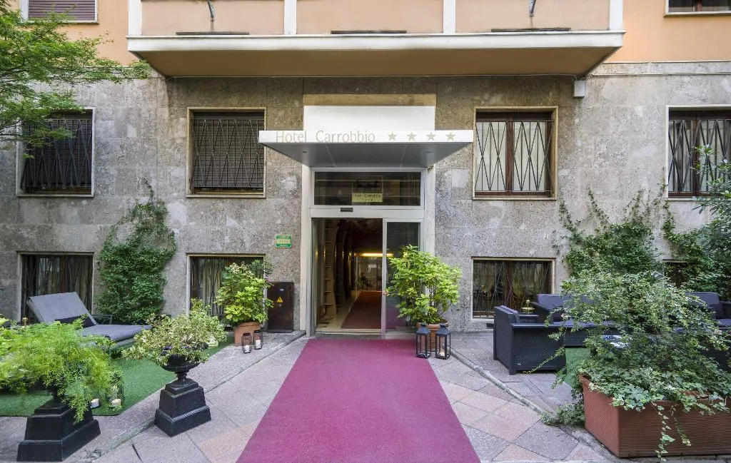 Lobby, Carrobbio, Milan