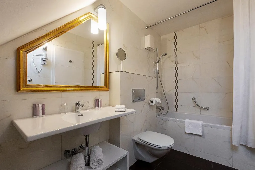 DOUBLE QUEEN SIZE BED Room, Hotel Hoffmeister, Prague
