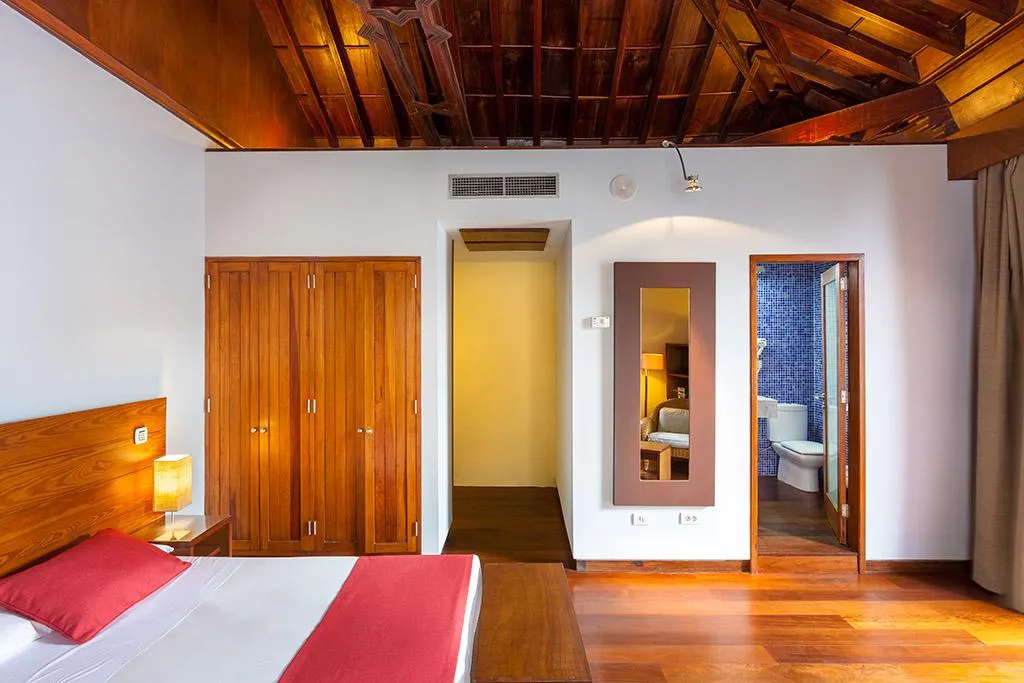 Double or Twin SUPERIOR Room, Hotel LIVVO La Quinta Roja, Tenerife