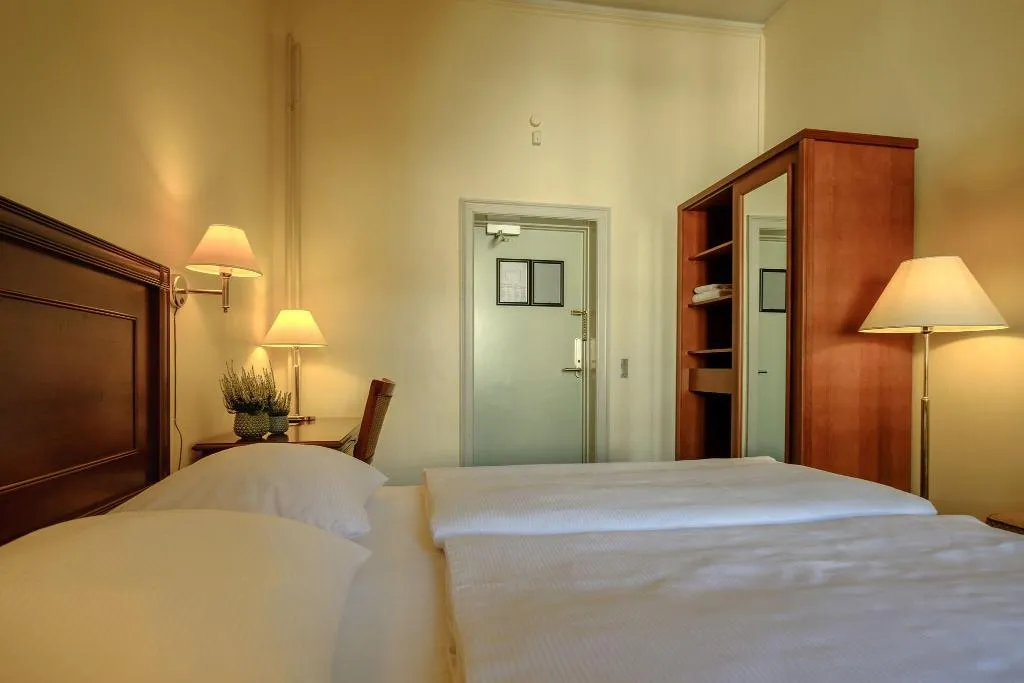 Room, Four Points Flex by Sheraton Prindsen Roskilde, Copenhagen