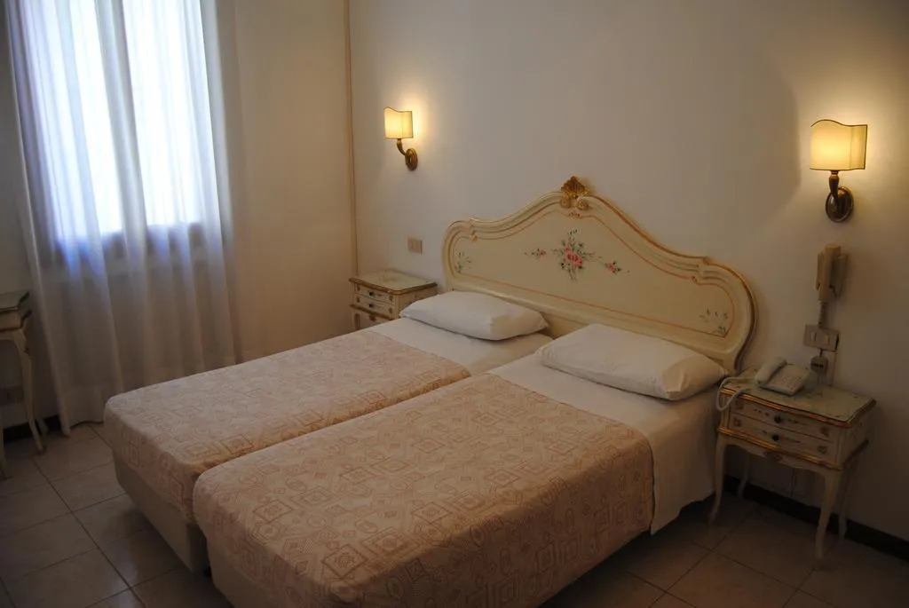 General view, Hotel Guerrini Venezia, Venice